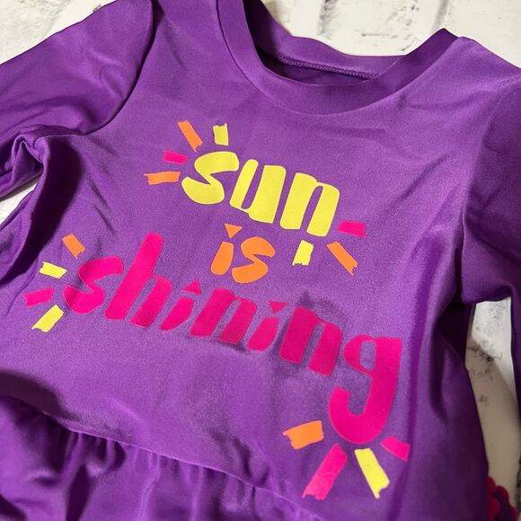 CAT & JACK Swimwear Little Girls Kids 9M Purple Rash Guard Sun Shining 2-Pc. Set - Picture 4 of 16